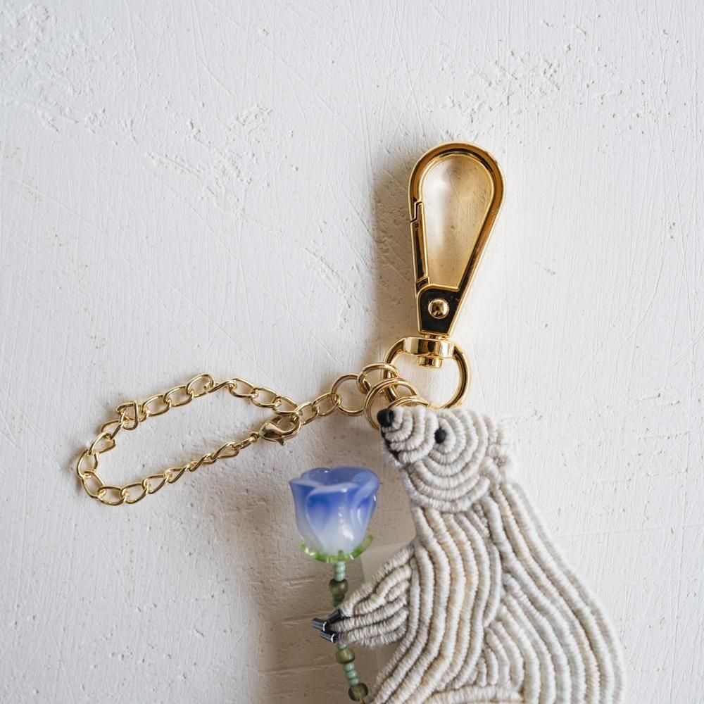 （2025年7月）【1点もの】yuki choucho　ホッキョクグマの刺繍ブローチ／バックチャーム　y4
