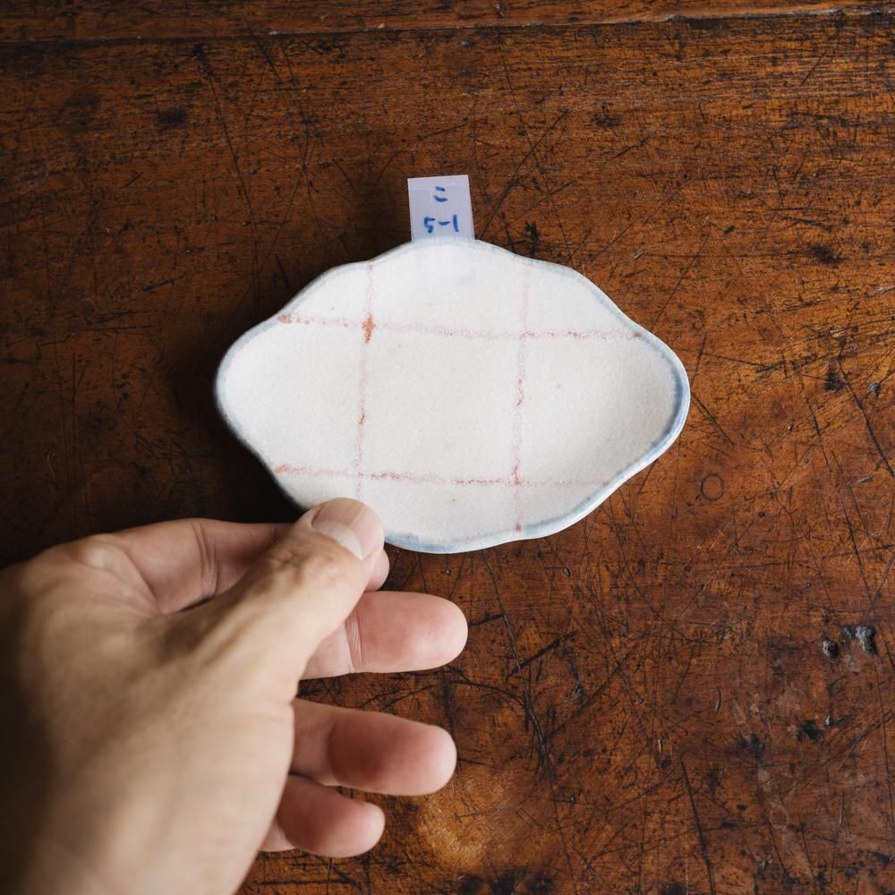 (2025年7月) 【1点もの】小渕祥子 小皿　こ5-1