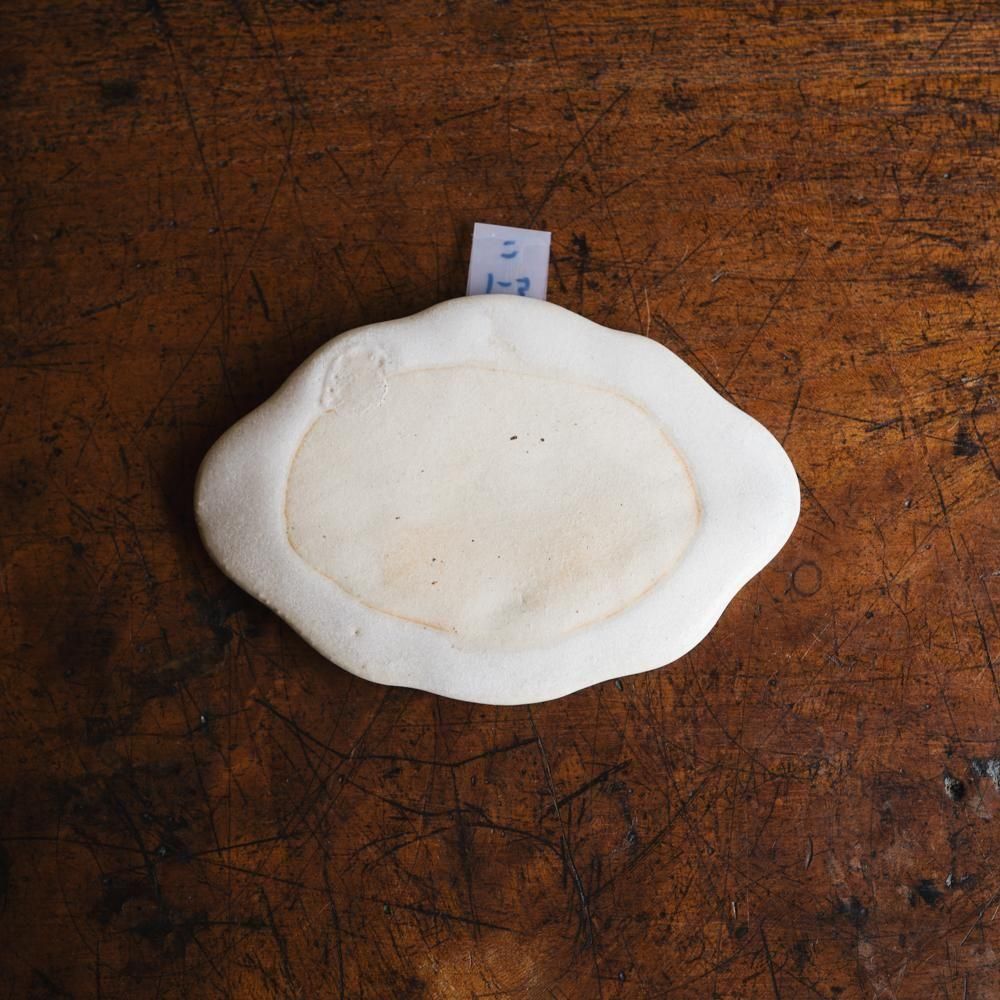 (2025年7月) 【1点もの】小渕祥子 小皿　こ5-1