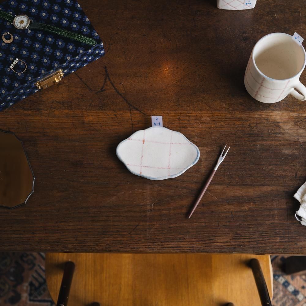 (2025年7月) 【1点もの】小渕祥子 小皿　こ5-1