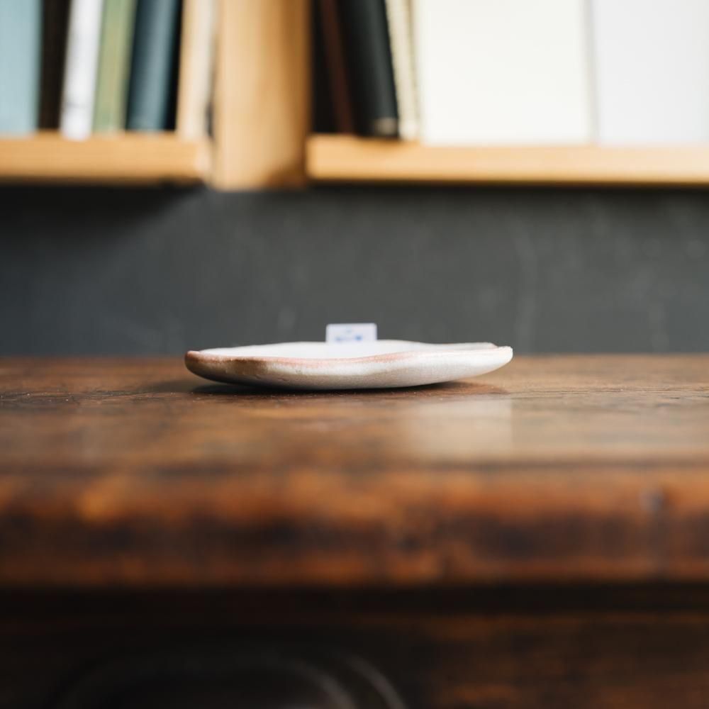 (2025年7月) 【1点もの】小渕祥子 小皿　こ5-9