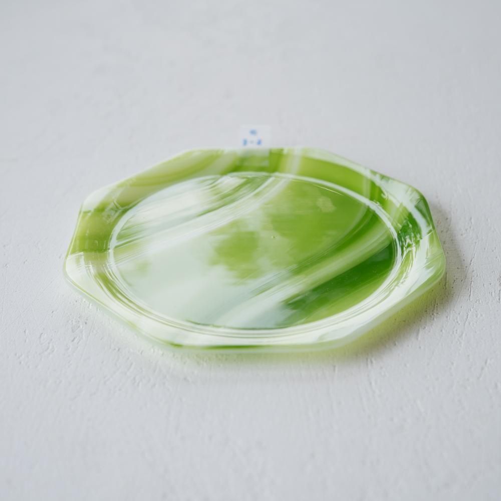 (2025年7月) 【1点もの】etrak glass　 八角形マーブルプレート（グリーン）　e3-2<img class='new_mark_img2' src='https://img.shop-pro.jp/img/new/icons1.gif' style='border:none;display:inline;margin:0px;padding:0px;width:auto;' />
