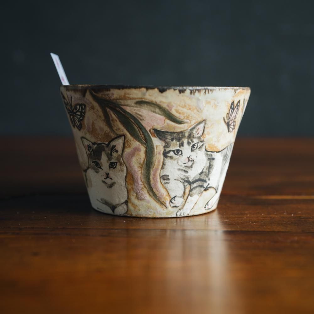 （2025年7月）【1点もの】acnepotterystudio　動物がたくさんのマグカップ　A4c<img class='new_mark_img2' src='https://img.shop-pro.jp/img/new/icons1.gif' style='border:none;display:inline;margin:0px;padding:0px;width:auto;' />