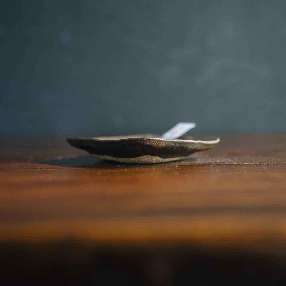 （2025年7月）【1点もの】acnepotterystudio　小皿ねこ　A45<img class='new_mark_img2' src='https://img.shop-pro.jp/img/new/icons1.gif' style='border:none;display:inline;margin:0px;padding:0px;width:auto;' />