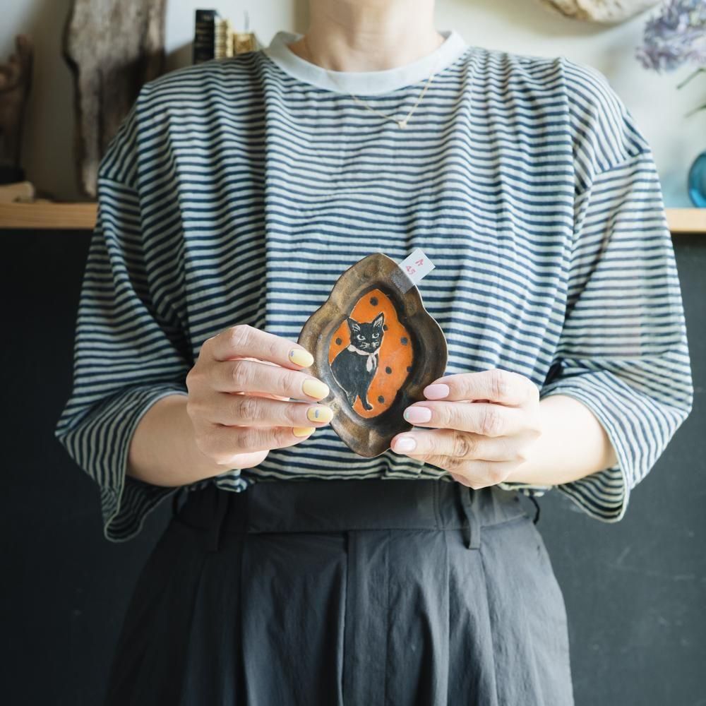 （2025年7月）【1点もの】acnepotterystudio　小皿ねこ　A45<img class='new_mark_img2' src='https://img.shop-pro.jp/img/new/icons1.gif' style='border:none;display:inline;margin:0px;padding:0px;width:auto;' />