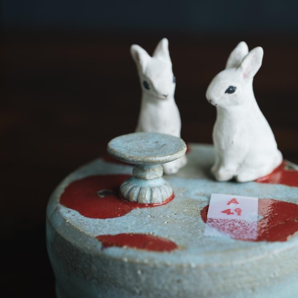 （2025年7月）【1点もの】acnepotterystudio　うさぎの高台アクセサリープレート　A49<img class='new_mark_img2' src='https://img.shop-pro.jp/img/new/icons1.gif' style='border:none;display:inline;margin:0px;padding:0px;width:auto;' />