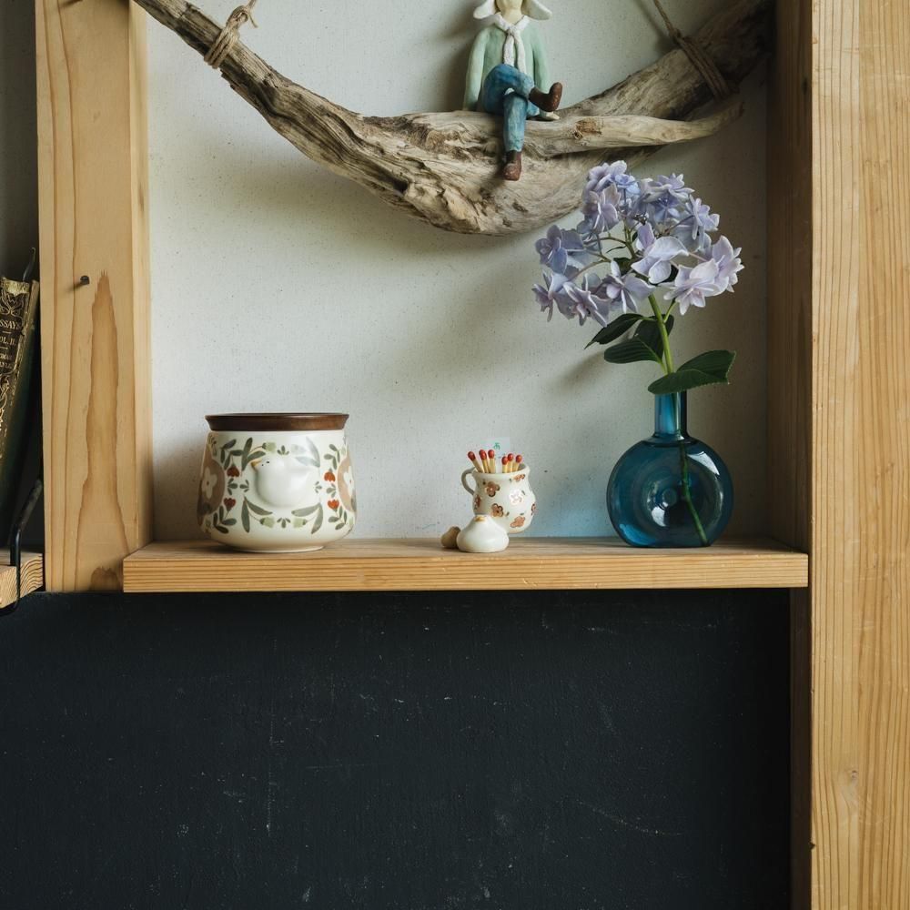 <img class='new_mark_img1' src='https://img.shop-pro.jp/img/new/icons1.gif' style='border:none;display:inline;margin:0px;padding:0px;width:auto;' />（2025年7月）荒井彩乃【1点もの】壺持ちアヒルB　あ5-3