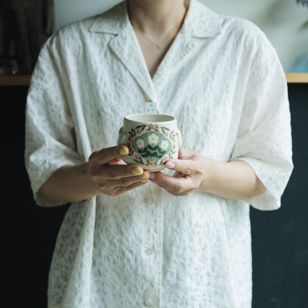<img class='new_mark_img1' src='https://img.shop-pro.jp/img/new/icons1.gif' style='border:none;display:inline;margin:0px;padding:0px;width:auto;' />（2025年7月）荒井彩乃【1点もの】レリーフアヒルのカップ　あ8-7