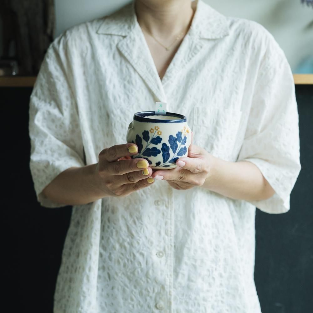 <img class='new_mark_img1' src='https://img.shop-pro.jp/img/new/icons1.gif' style='border:none;display:inline;margin:0px;padding:0px;width:auto;' />（2025年7月）荒井彩乃【1点もの】レリーフアヒルのカップ　あ8-10