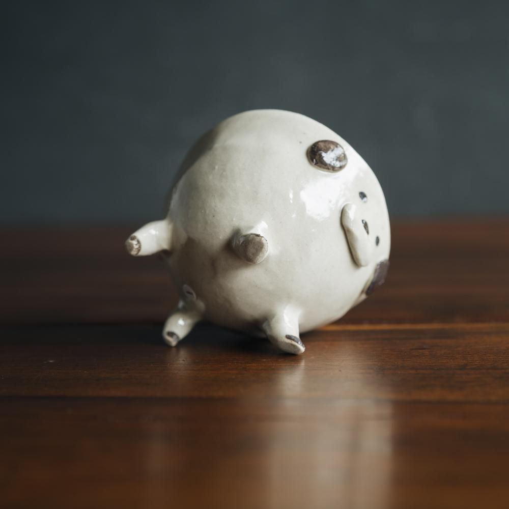 （2025年7月）【1点もの】岩佐悠子　犬のおちょこ　い1-1<img class='new_mark_img2' src='https://img.shop-pro.jp/img/new/icons1.gif' style='border:none;display:inline;margin:0px;padding:0px;width:auto;' />