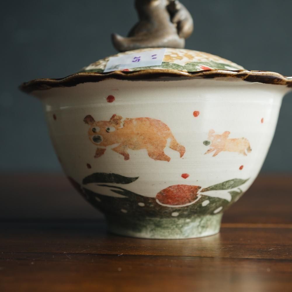 （2025年7月）【1点もの】岩佐悠子　コアラ親子とチューリップの蓋付きどんぶり　い25