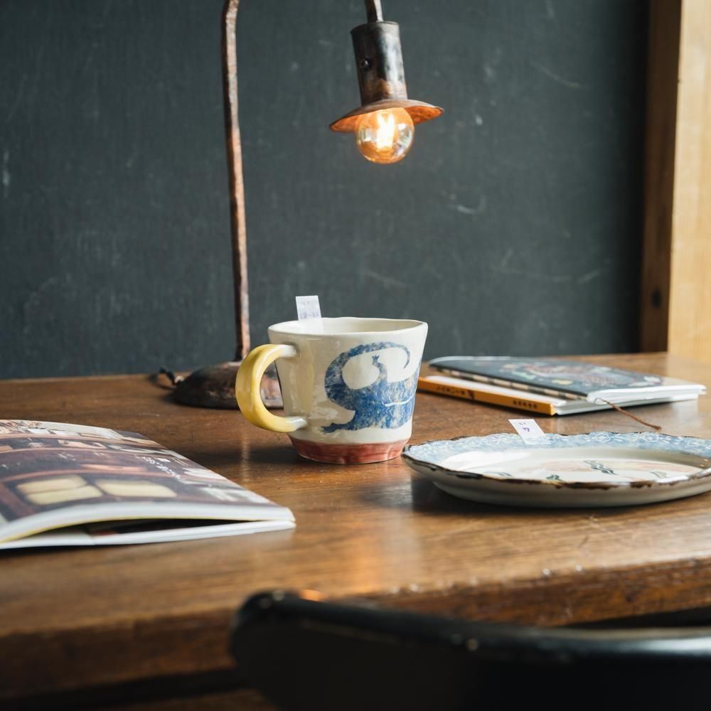 （2025年7月）【1点もの】岩佐悠子　ひらがな高台マグ　い28-22