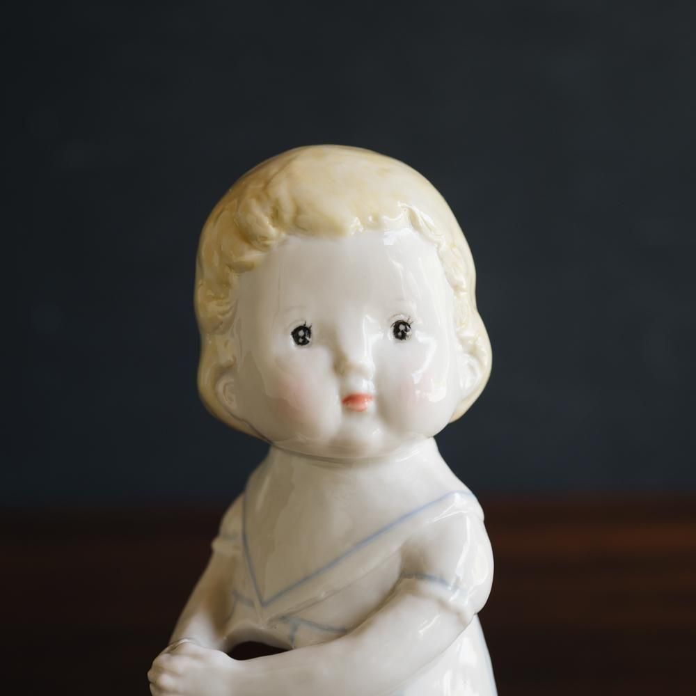 （2025年7月）【1点もの】すずらんまーち　女の子花瓶　ス2