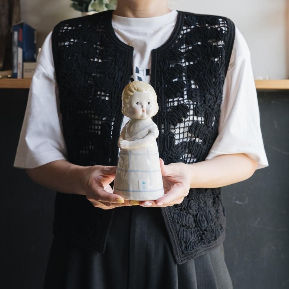 （2025年7月）【1点もの】すずらんまーち　女の子花瓶　ス2