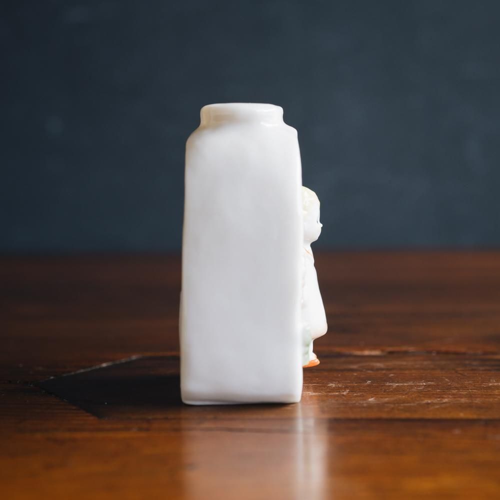 （2025年7月）【1点もの】すずらんまーち　花と女の子の一輪挿し　ス6