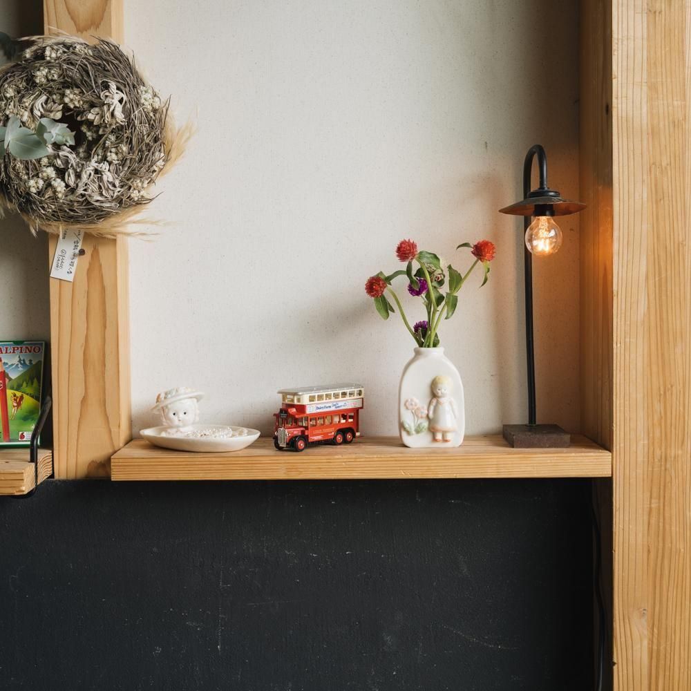 （2025年7月）【1点もの】すずらんまーち　花と女の子の一輪挿し　ス6