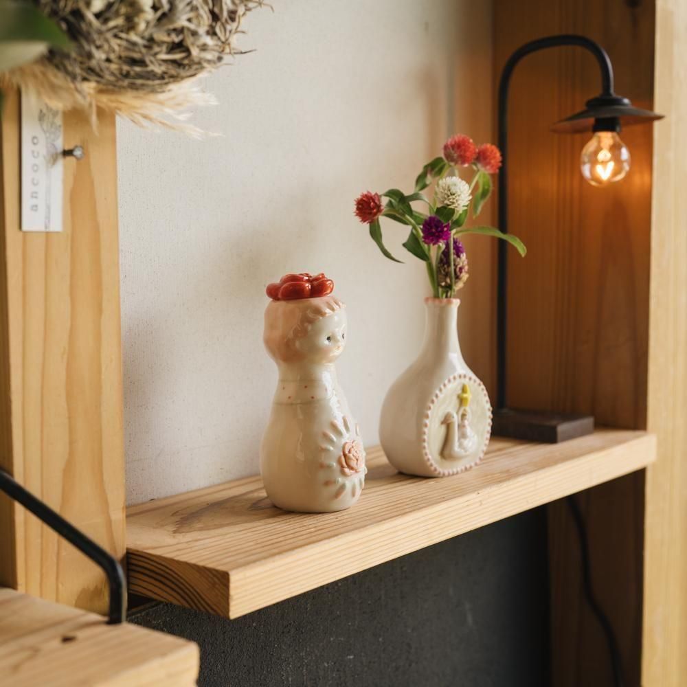 （2025年7月）【1点もの】すずらんまーち　バラ少女の一輪挿し　ス35