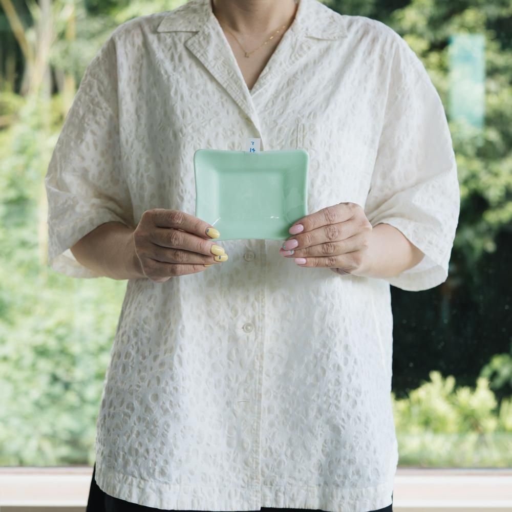 （2025年7月）【1点もの】天気雨　角皿　て14