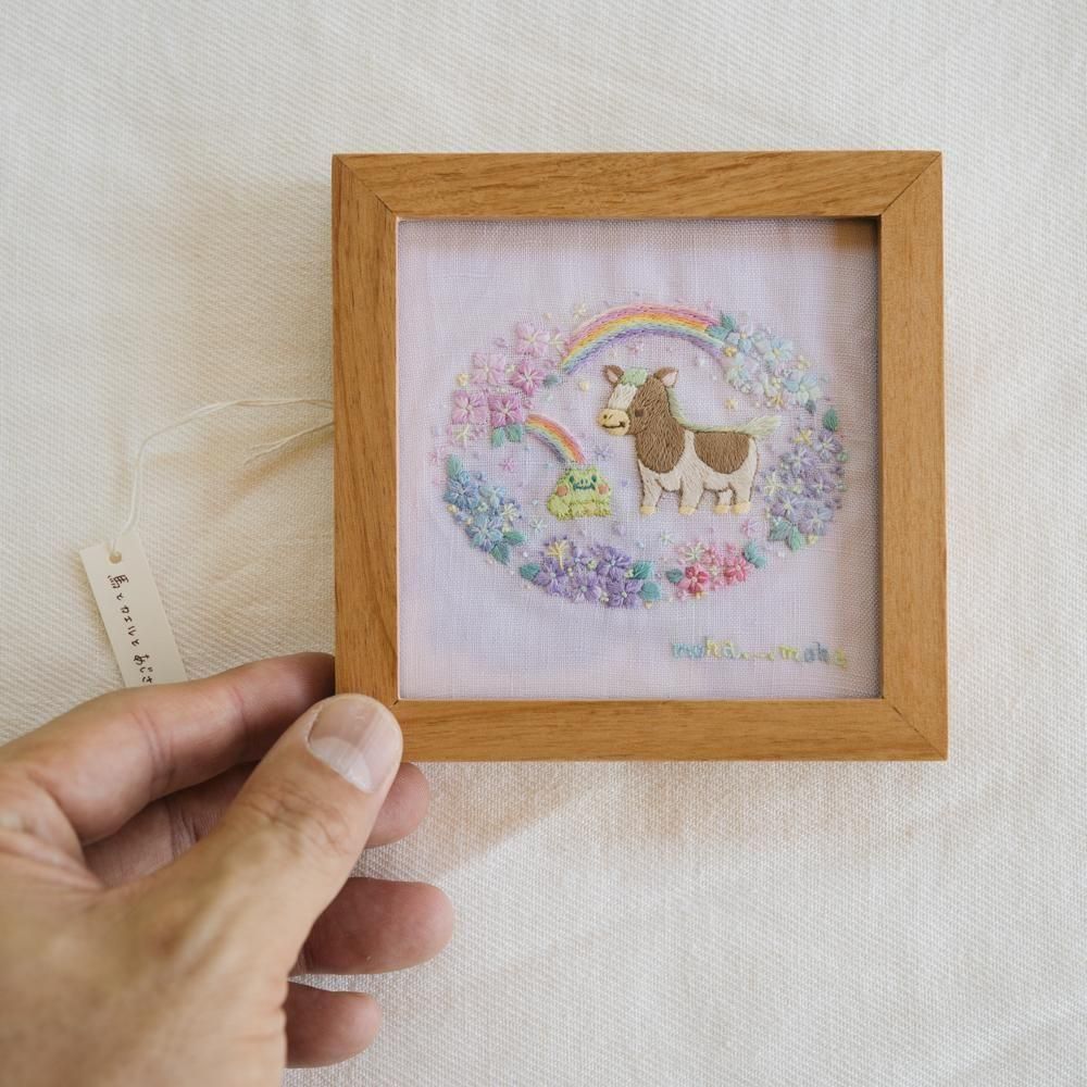 （2025年7月）【1点もの】moha._.moha　馬とカエルと紫陽花刺繍額　も6