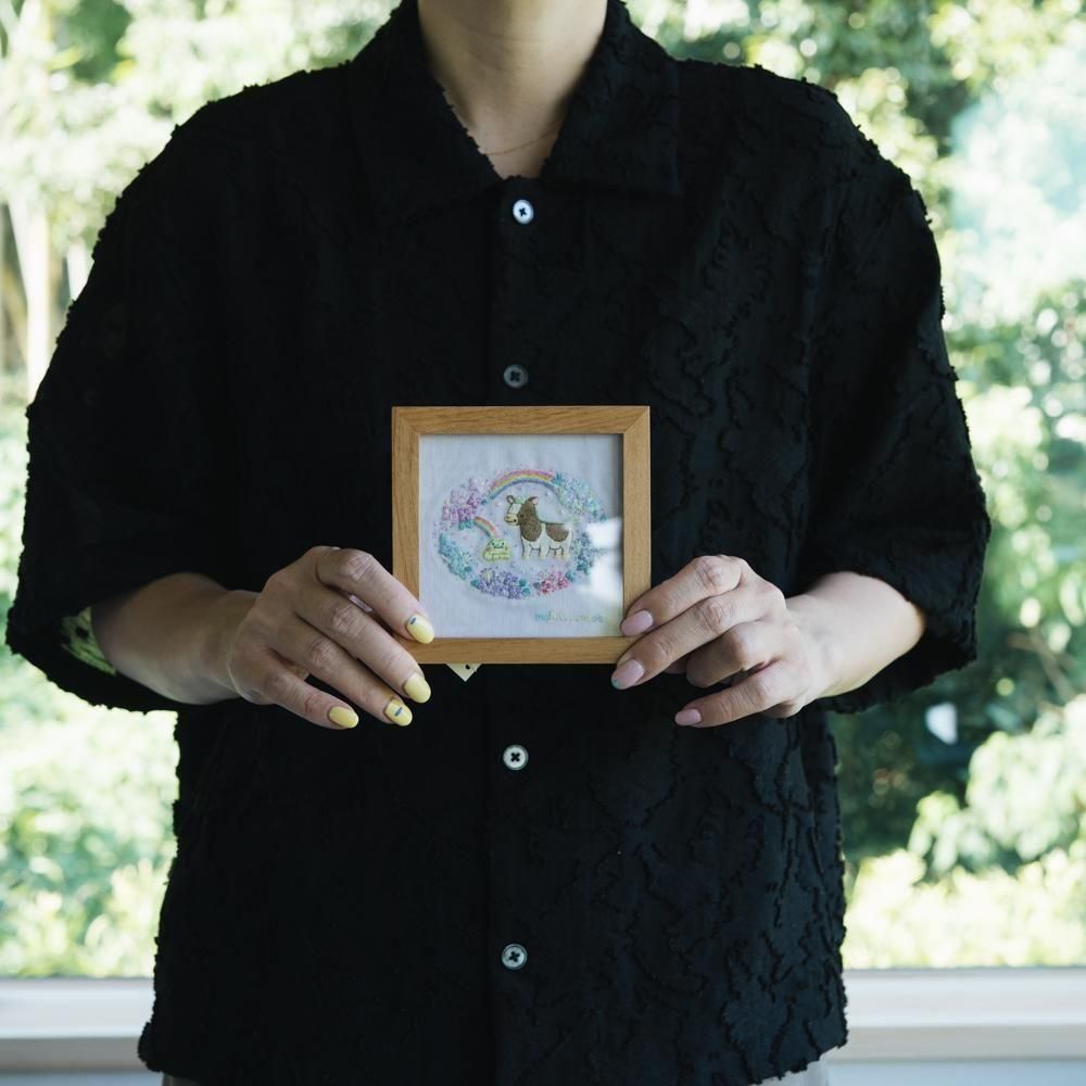 （2025年7月）【1点もの】moha._.moha　馬とカエルと紫陽花刺繍額　も6