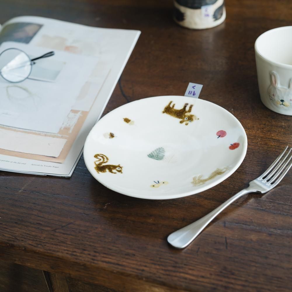 torobi. ラッコ お皿 作家もの リス うたたねきつね 日本作家 Amazon