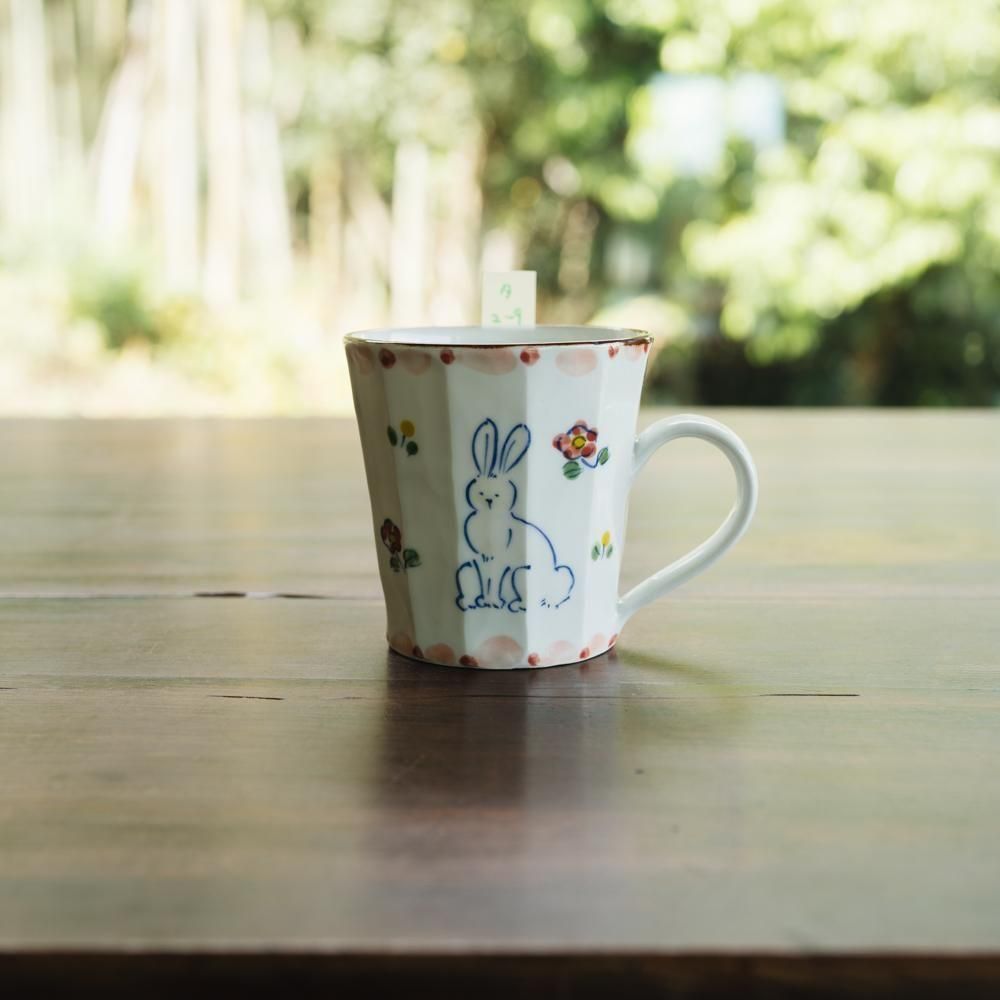 ✨新品☆海外作家品、絵皿、裏側に作家名入り 作家 増山文 輪花絵皿 6寸 鳥とふた葉｜作家もののうつわ通販