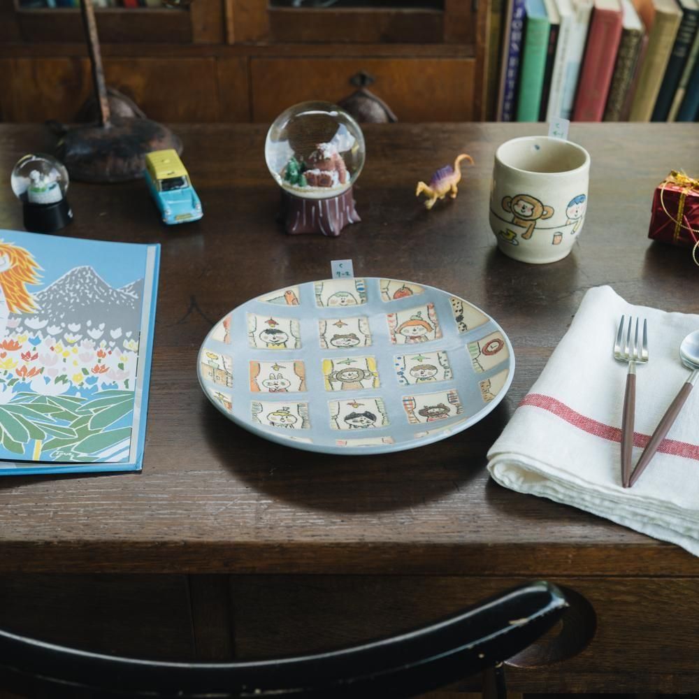 メロガッパ　絵しりとり皿 作家さんの器と暮らしにまつわる道具のお店｜イロドリ