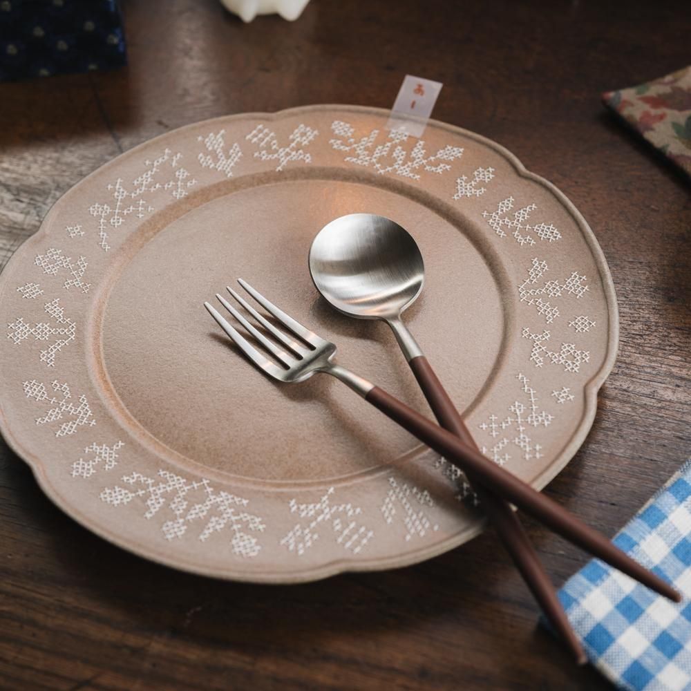 2025ǯ12ˡ1Ρ۹ҡcross-stitch plate L1<img class='new_mark_img2' src='https://img.shop-pro.jp/img/new/icons1.gif' style='border:none;display:inline;margin:0px;padding:0px;width:auto;' />