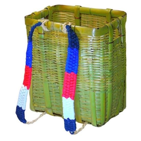 岩手県鳥越地方背負いかご 収穫用 山菜 キノコ ひも付き 市場かご 岩手