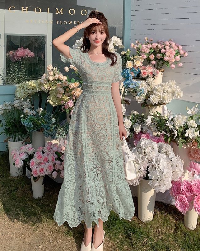 人気の海外デザイン 大人ガーリーな花柄透かしレースのロング丈フレアワンピース ドレス 2色
