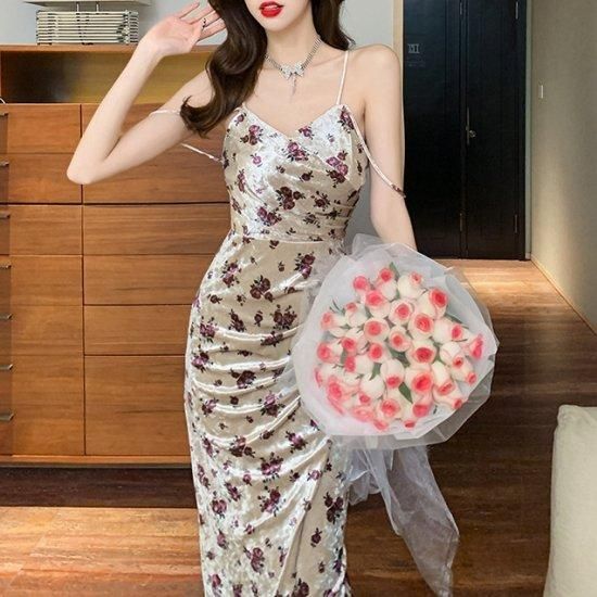 オトナ女子のリゾートドレス エレガントなツヤ感のロング丈花柄