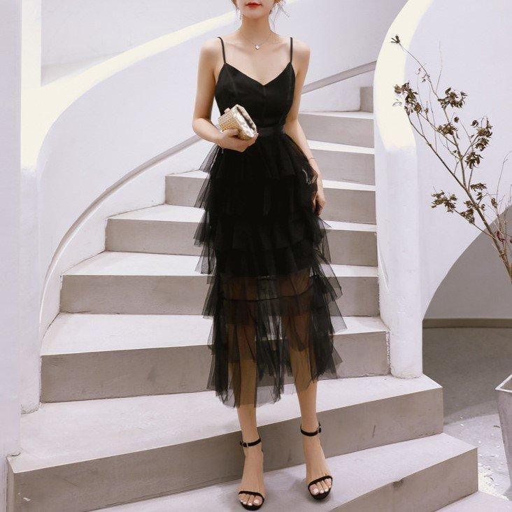 【上品×クール】ブラックカラーのチュールドレス（背中編み上げ仕様） 上品×クール】ブラックカラーのチュールドレス（背中編み上げ仕様