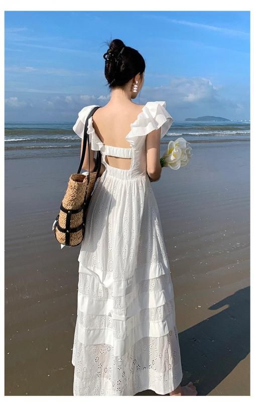 清楚ガーリーなティアードフリルのロング丈ホワイトワンピース
