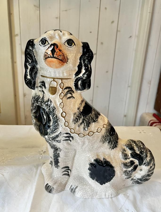 スタッフォードシャードッグ 犬の置物 黒 - アンティークと