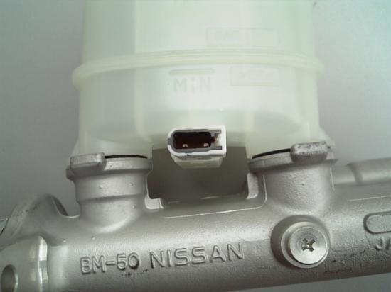 日産純正 S15 シルビア H11.1~ ブレーキ マスターシリンダー(SR20DET 日産純正 S15 シルビア H11.1~ ブレーキ マスターシリンダー(SR20DET