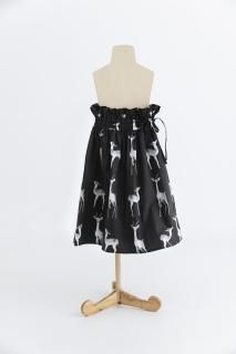 <img class='new_mark_img1' src='https://img.shop-pro.jp/img/new/icons20.gif' style='border:none;display:inline;margin:0px;padding:0px;width:auto;' />folk made  deer pattern skirt  /  black 50%off