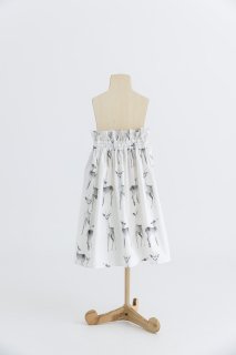 <img class='new_mark_img1' src='https://img.shop-pro.jp/img/new/icons20.gif' style='border:none;display:inline;margin:0px;padding:0px;width:auto;' />folk made  deer pattern skirt  /  off white 50%off