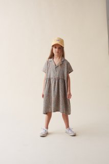 <img class='new_mark_img1' src='https://img.shop-pro.jp/img/new/icons20.gif' style='border:none;display:inline;margin:0px;padding:0px;width:auto;' />TINYCOTTONS   MEADOW V NECK DRESS. 30%off