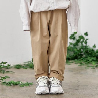 <img class='new_mark_img1' src='https://img.shop-pro.jp/img/new/icons14.gif' style='border:none;display:inline;margin:0px;padding:0px;width:auto;' />MOUN TEN.    Re-nylon 1tuck pants  / beige  140cm last one