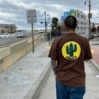 TOUCH IT TEE