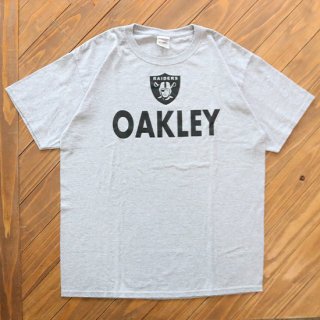 USED RAIDERS OAKLEY TEE<img class='new_mark_img2' src='https://img.shop-pro.jp/img/new/icons5.gif' style='border:none;display:inline;margin:0px;padding:0px;width:auto;' />