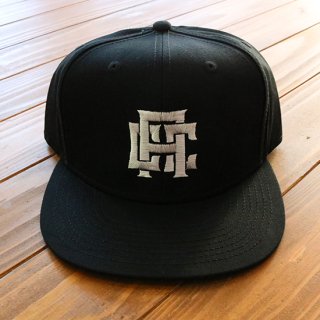 CAC LOGO SNAP BACK<img class='new_mark_img2' src='https://img.shop-pro.jp/img/new/icons5.gif' style='border:none;display:inline;margin:0px;padding:0px;width:auto;' />