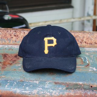 VINTAGE PITTSBURGH PIRATES CAP<img class='new_mark_img2' src='https://img.shop-pro.jp/img/new/icons5.gif' style='border:none;display:inline;margin:0px;padding:0px;width:auto;' />