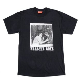 BEYOND THE STREETS x Beastie Boys Punk Track List Tee<img class='new_mark_img2' src='https://img.shop-pro.jp/img/new/icons5.gif' style='border:none;display:inline;margin:0px;padding:0px;width:auto;' />