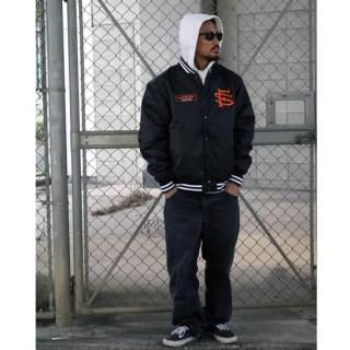 ×TILTED BRIM STADIUM JKT<img class='new_mark_img2' src='https://img.shop-pro.jp/img/new/icons5.gif' style='border:none;display:inline;margin:0px;padding:0px;width:auto;' />