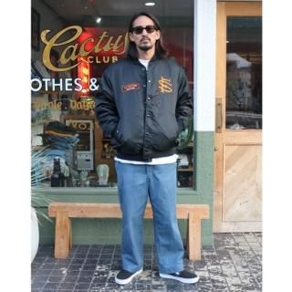 TILTED BRIM STADIUM JKT<img class='new_mark_img2' src='https://img.shop-pro.jp/img/new/icons5.gif' style='border:none;display:inline;margin:0px;padding:0px;width:auto;' />