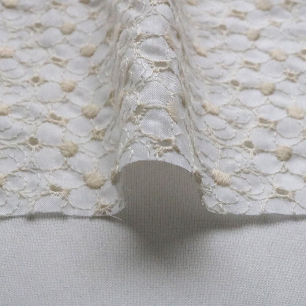 美品✨近年モデル✨自由区　エンブロイダリーブルゾン　刺繍　レース MY mama 生地 カットクロス 国産 エンブロイダリーレース ローン