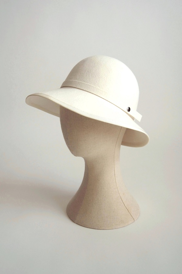 Pois E ポイズ・エ(ポイゼ poise)折りたたみハット PATH white Pois E ポイズ・エ(ポイゼ poise)折りたたみハット PATH white