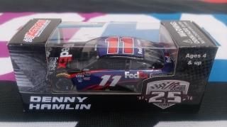 Denny Hamlin #11 FedEx Freight 2016 Camry (1:64 Action)