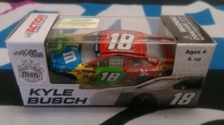 Kyle Busch #18 Peanut Butter M&M's 2013 Camry (1:64 Action)